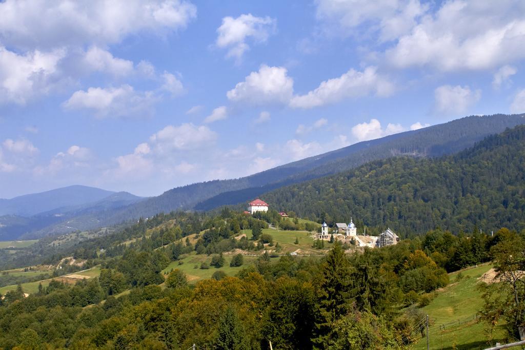 Hotel Kamyanka Mizhhirya  Zewnętrze zdjęcie